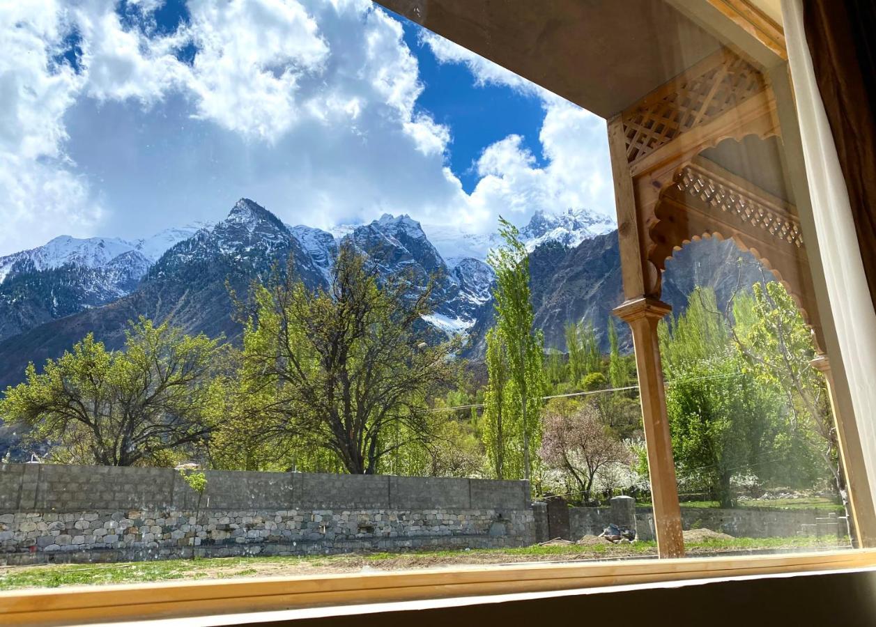 Dumani Nagar Hotel & Resort Karimabad  Exterior photo