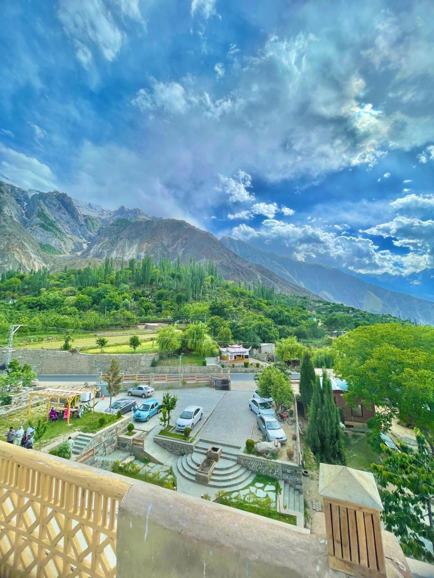 Dumani Nagar Hotel & Resort Karimabad  Exterior photo